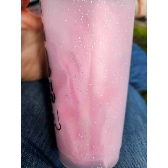 Mother's Day Mom Plastic Glitter Straw Cup - Picture 2 of 3